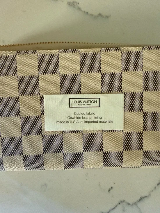 Louis Vuitton Damier Zippy Wallet - Cream and White - Picture 6 of 10
